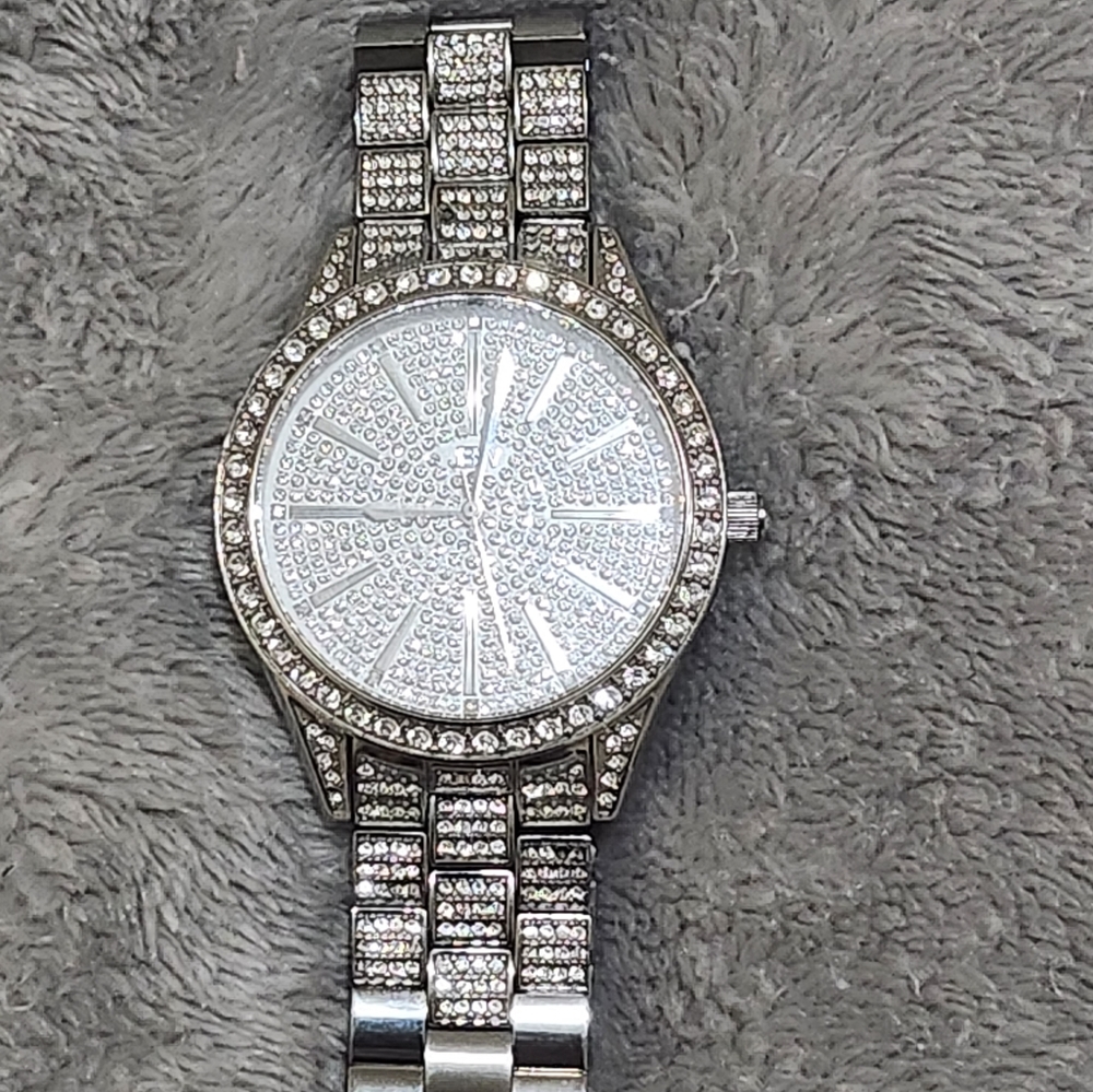 JBW CRISTAL WATCH